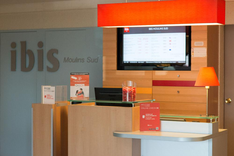 Public Area 3, ibis Moulins Sud, Allier