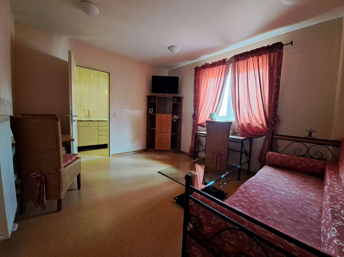 Bedroom 2, Mediterran Hotel Juwel, Aschaffenburg