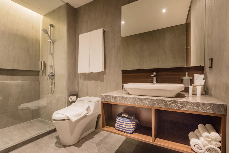 Bathroom 9