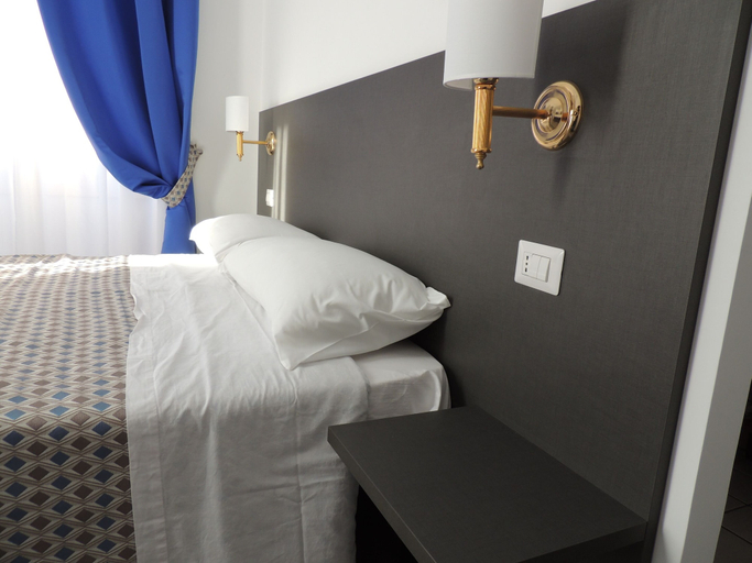 Bedroom 3, Madonna della Neve, Roma