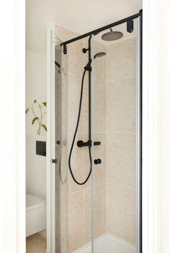 Bathroom 4, Yvette Hotel Porte de Versailles, Sonder by Marriott Bonvoy, Hauts-de-Seine