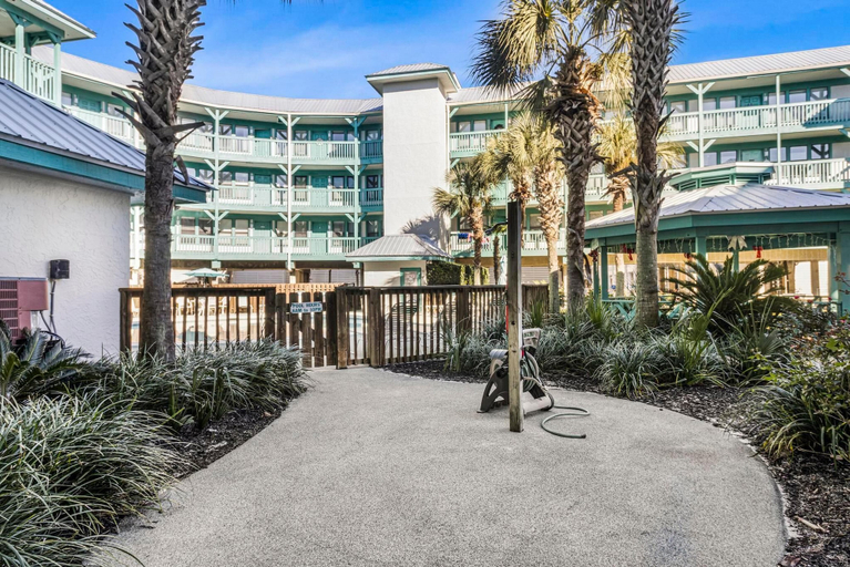 Others 4, Sea Breeze 203, Baldwin
