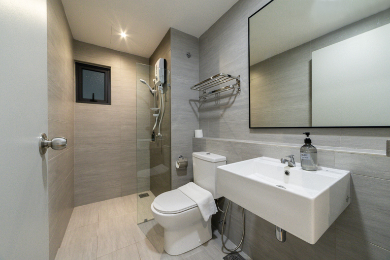 Bathroom 3, MayaBay Residence by Sleepy Bear, Kuala Langat