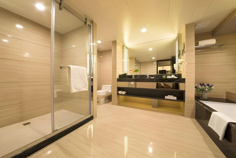 Bathroom 9