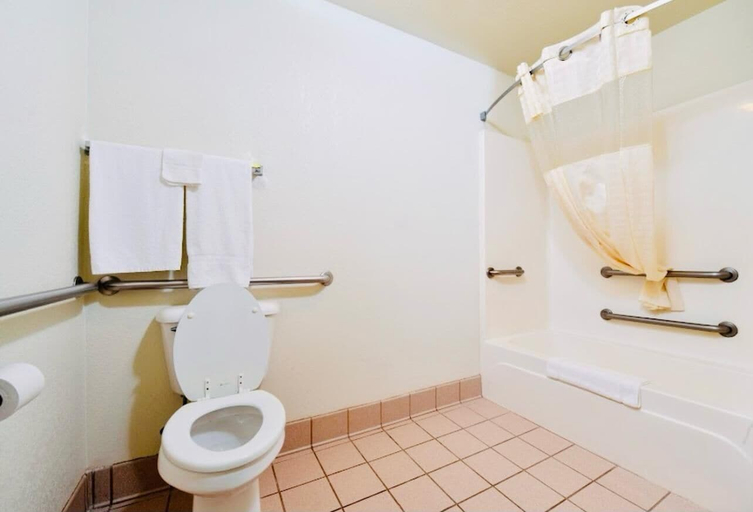Bathroom 4, Comfort Crest Inn, Union