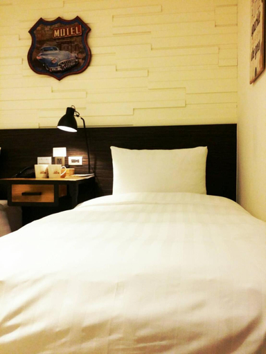 Bedroom 3, Re-Change Hotel, Taipei City