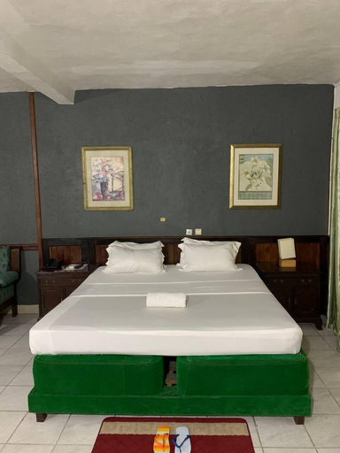 Bedroom 3, SKY Hotel Bonapriso, Wouri