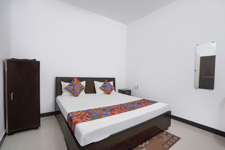 Bedroom 1, Fabhotel Om Palace, Faizabad