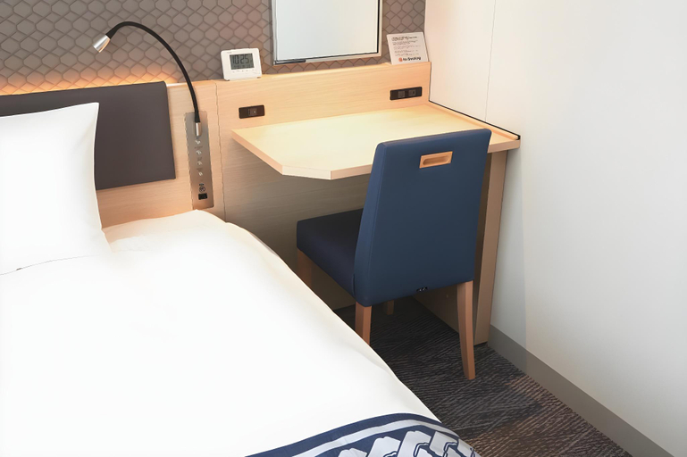 Bedroom 12