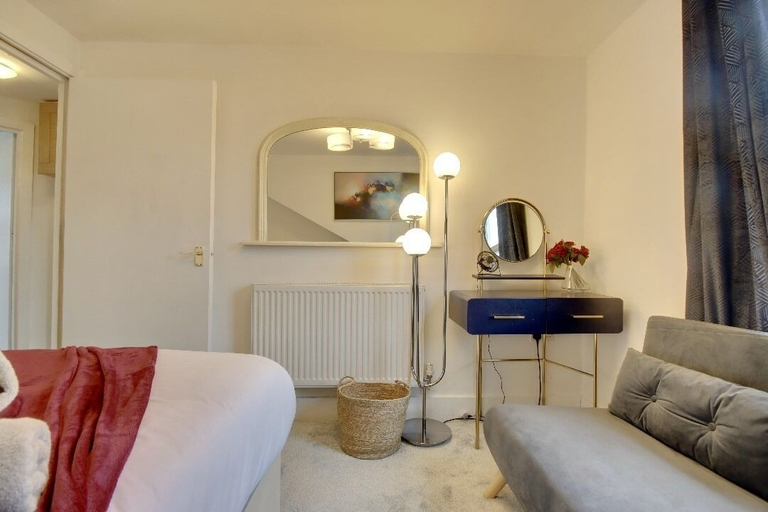 Others 4, Top Floor Apartment in South Parade Pier, Portsmouth