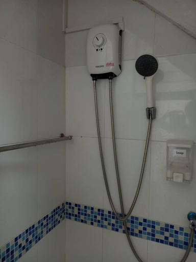 Bathroom, sleep with me hostel, Phra Nakhon