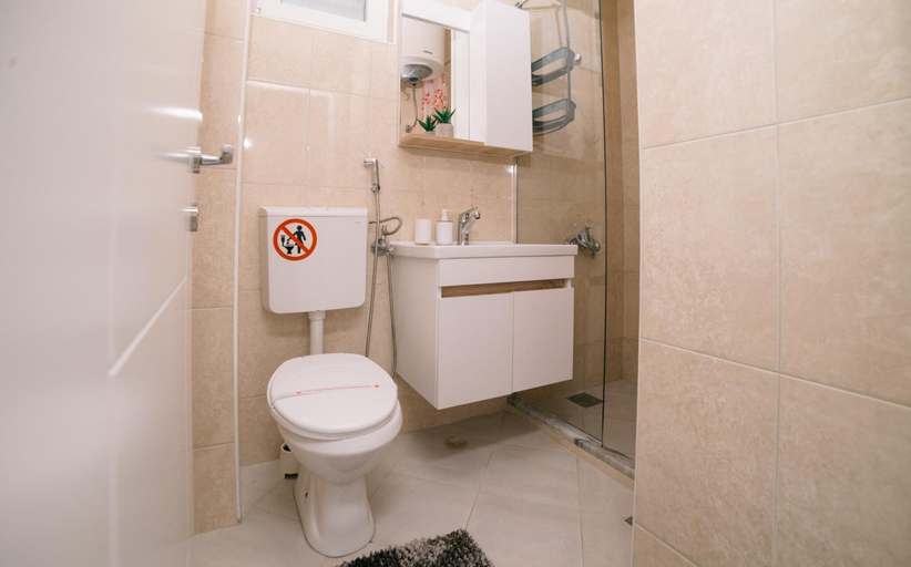 Bathroom 3, Apartments Lungo Mare Ulcinj