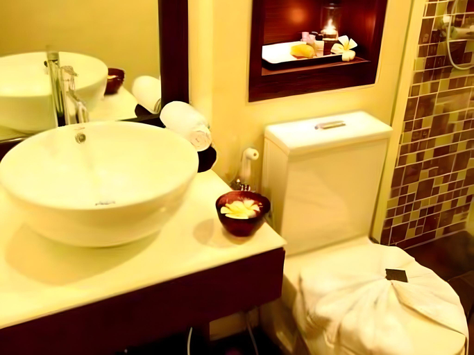 Bathroom 5