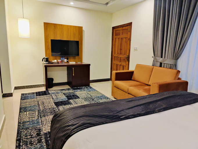 Bedroom 2, Pinemont Hotel, Rawalpindi