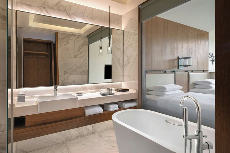 Bathroom 5, Jim Corbett Marriott Resort & Spa, Nainital