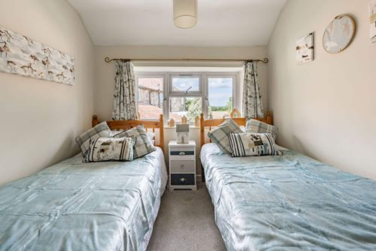 Room 4, Host Stay Sandpipers, Norfolk
