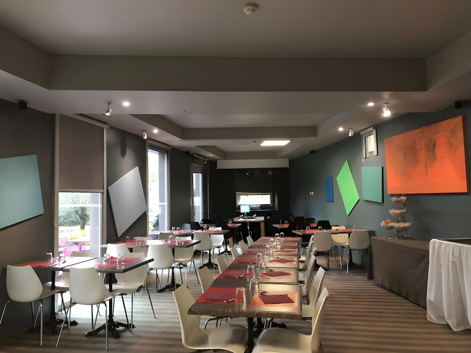 Food & Drinks 5, Standing Hotel Suites by Actisource, Val-d'Oise