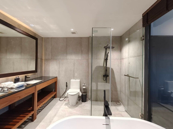 Bathroom 4, Le Bonheur Khaokho, Khao Kho