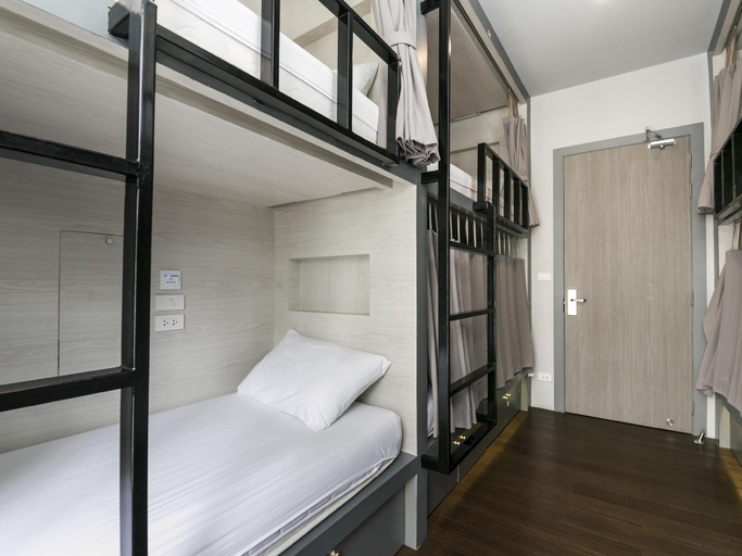 Bedroom 16