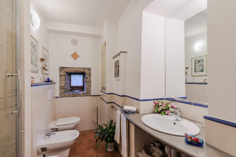 Room 2, Casa Cassettari Apartment With Garden, Lucca