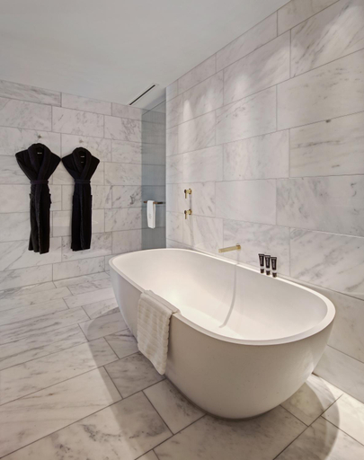 Bathroom 7
