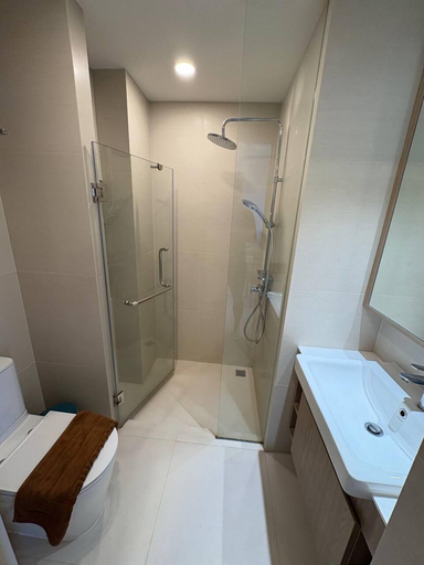Bathroom 2, Laguna SkyPark, Phuket Island
