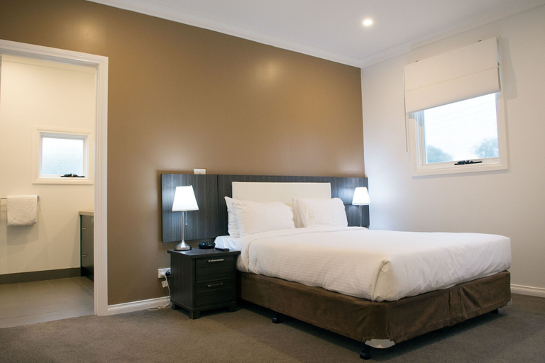 Bedroom 4, Best Western Plus Buckingham International, Melbourne