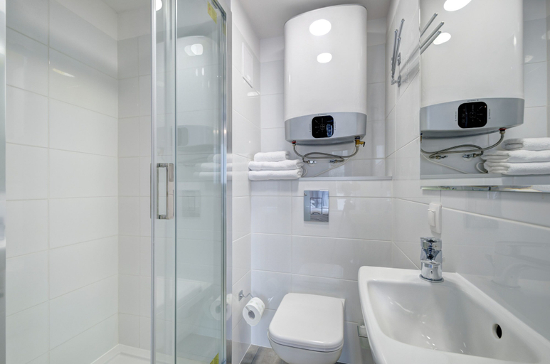 Bathroom, Mini Studio 2 by Grand Apartments, Sopot