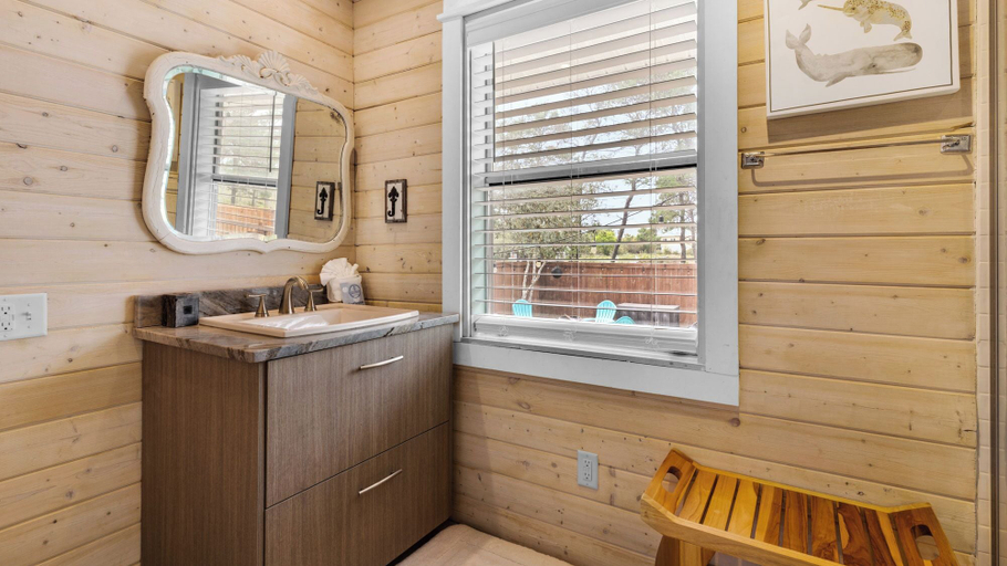 Bathroom 4, 2BR Home, Private Heated Pool, 4 Bikes, Beach Access, Walton