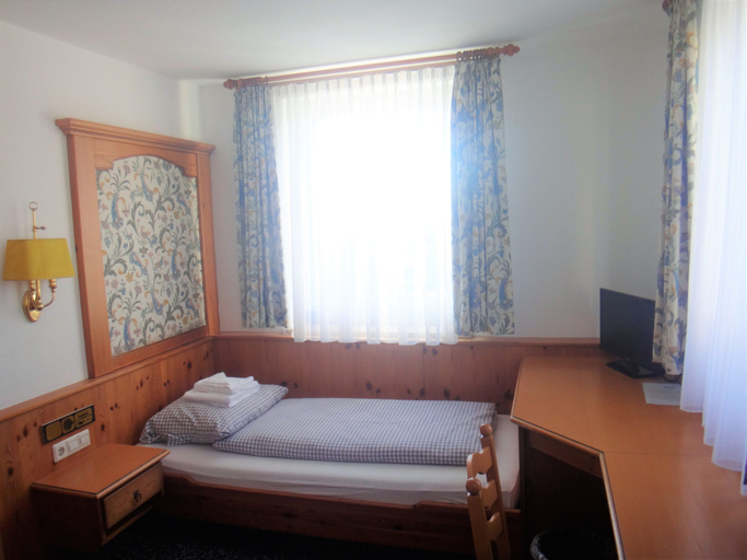 Bedroom 2, Bodenseehotel Lindau, Lindau (Bodensee)