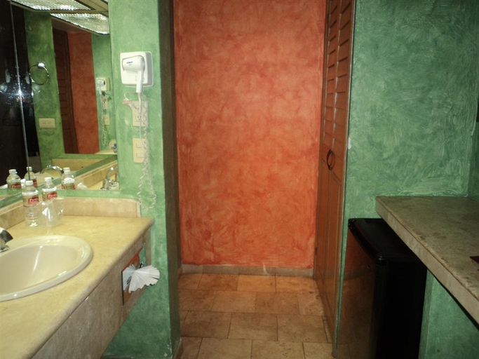 Bathroom 3, Hotel Fiesta Navojoa, Navojoa