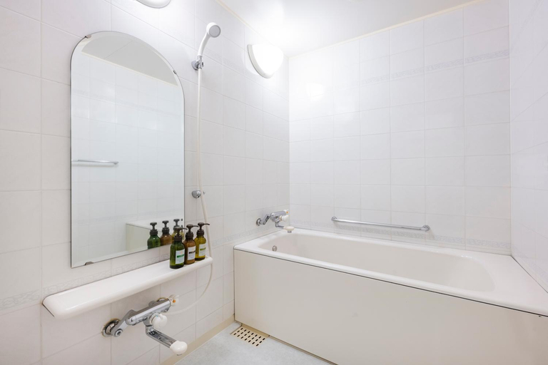 Bathroom 8