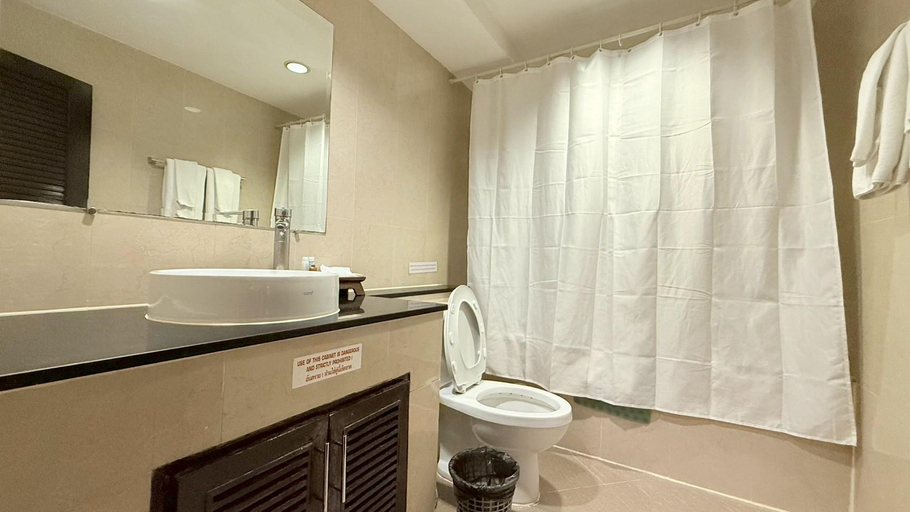 Bathroom 6