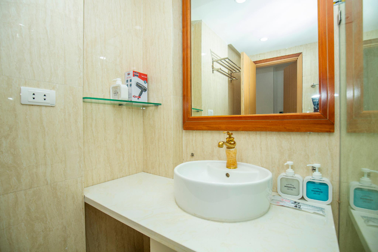 Bathroom 3, Sumitomo 11 Apartment 5-39 Linh Lang, Ba Đình