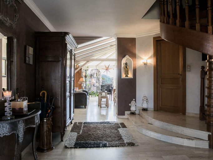 Others 4, Villa in Nalliers with Private Pool and Garden, Vendée