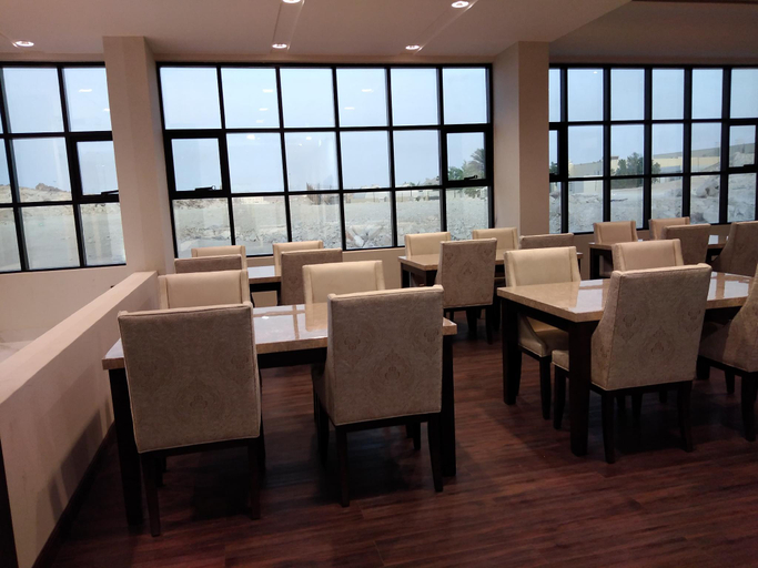 Food & Drinks, Nebula Hotel, Al Wusta