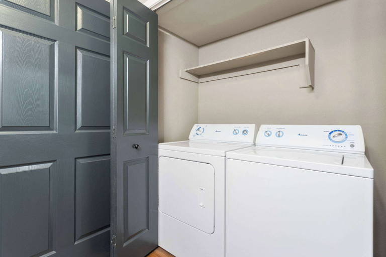 Bathroom 4, Eagle's Den Three Rivers Texas a Travelodge by Wyndham, Live Oak