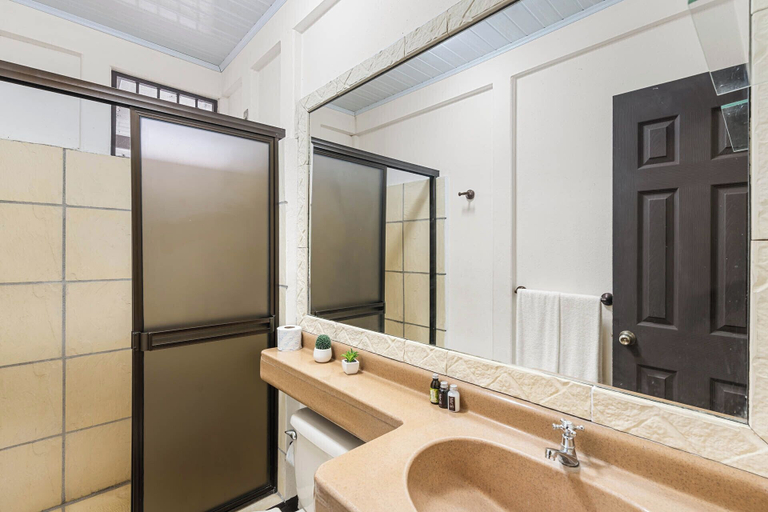 Bathroom 3, 3-BD Home with Pool, Walk to Beach, Santa Cruz