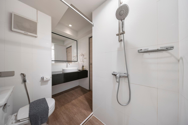 Bathroom 4