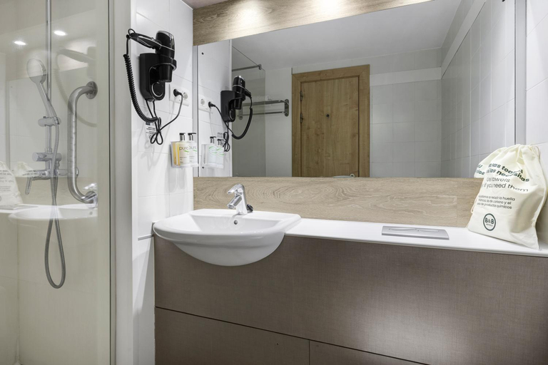 Bathroom 4, B&B Hotel Las Rozas, Madrid
