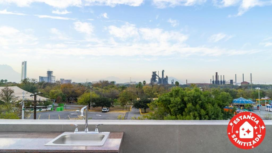 Others 5, Econosuites Fundidora, Monterrey