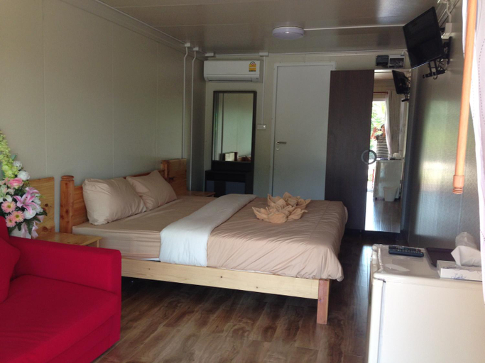 Bedroom 2, Check In & Chill Out, Muang Trat
