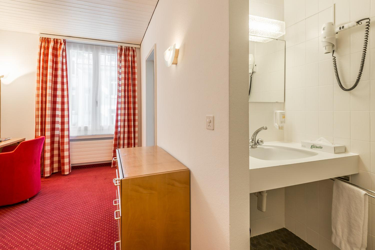 Bathroom 3