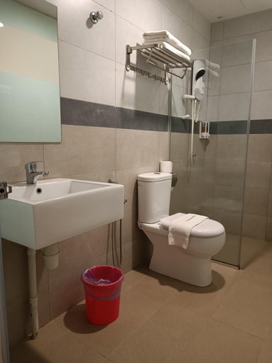 Bathroom 3