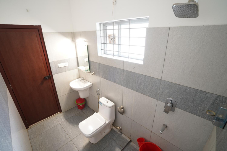 Bathroom 3, Atmos Inn, Kozhikode