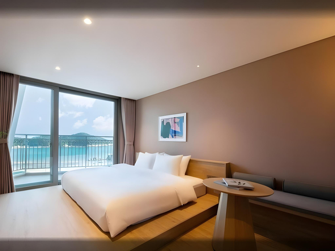 Bedroom 3, The Week And Resort, Jung