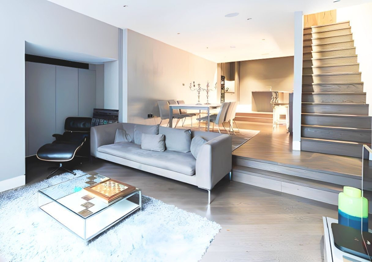 Others 3, Soho Living 2-Bedroom Apartment in Soho, London
