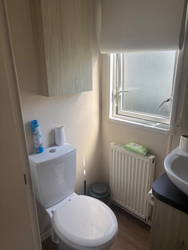 Bathroom 5, Newquay bay Caravan, 3bed, Sleeps 6, Cornwall