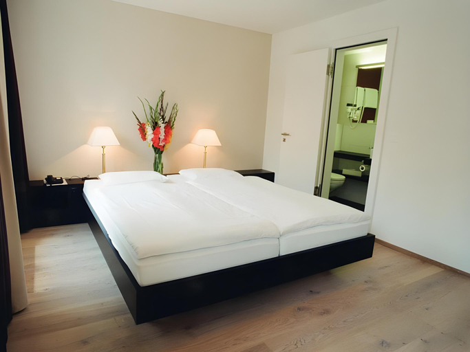 Bedroom 12