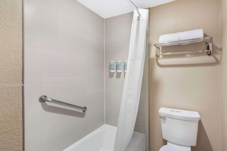 Bathroom 4, Best Western Oxnard Inn, Ventura